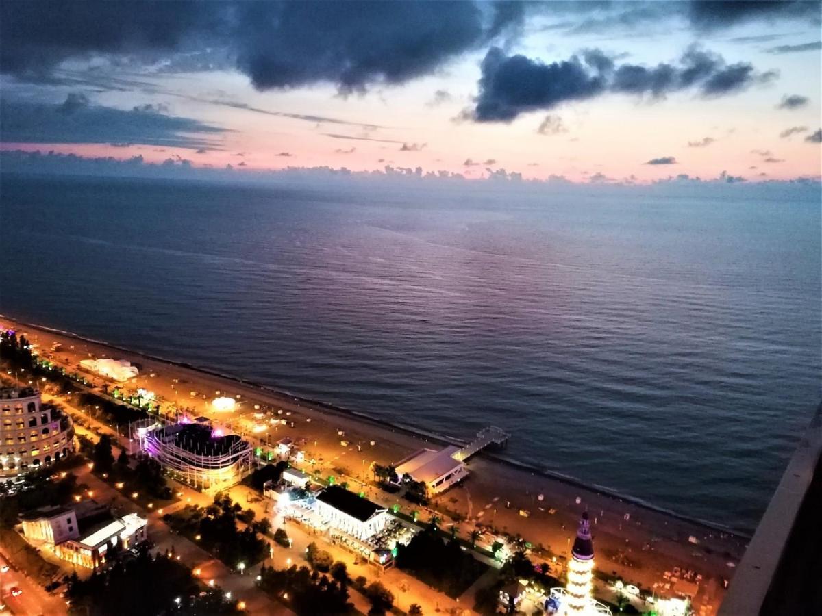 Orbi City Sun Tower 43 Floor Batumi Exterior photo