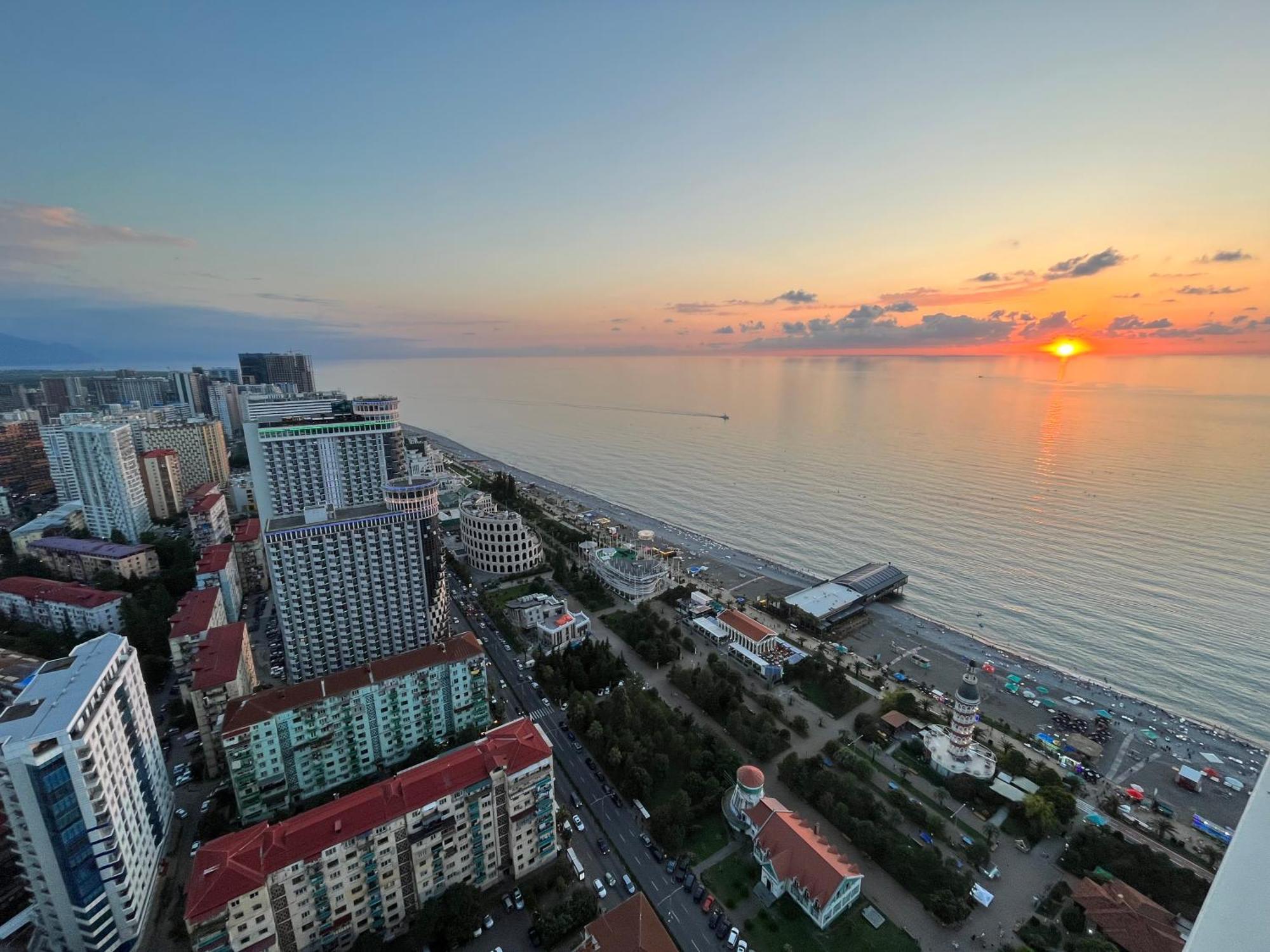 Orbi City Sun Tower 43 Floor Batumi Exterior photo